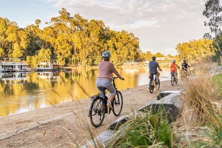Echuca Scenic Guided E-Bike Tour Along the Murray River photo 3