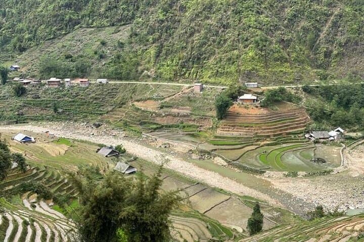 Ta Van 2-Day Trekking and Homestay: Sapa Hmong Villages, Bamboo Forests & Giang Ta Chai Waterfall photo 3