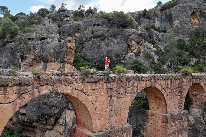 Hike Peña Cortada Roman Aqueduct: 14 km Circular from Calles & Chelva photo 5