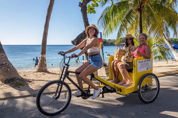 Pedibike Bar Crawl in West End Village, Roatán — Pedal-Powered Pub Tour photo 4