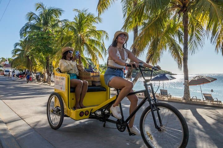 Pedibike Bar Crawl in West End Village, Roatán — Pedal-Powered Pub Tour photo 6