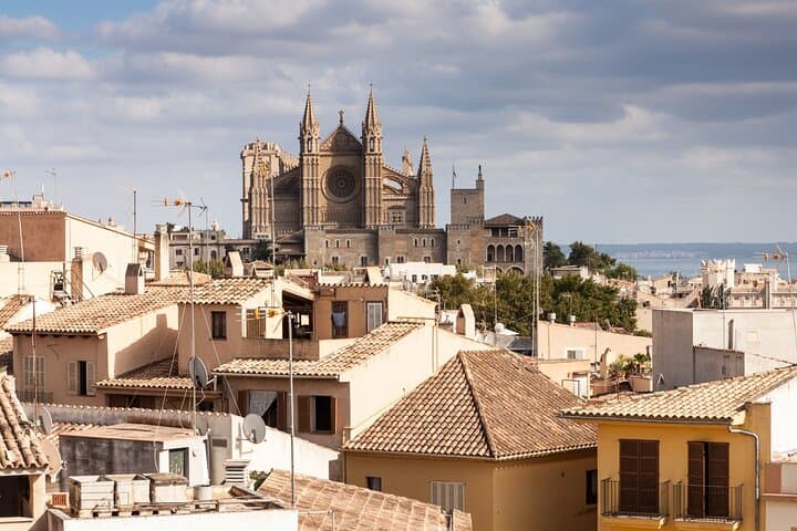 Palma de Mallorca Self-Guided Scavenger Hunt — Unlock the Old City on Foot photo 3