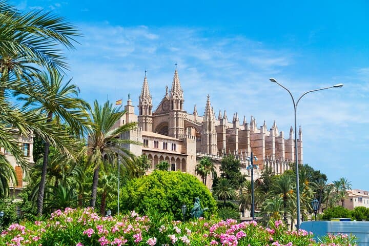 Palma de Mallorca Self-Guided Scavenger Hunt — Unlock the Old City on Foot photo 4