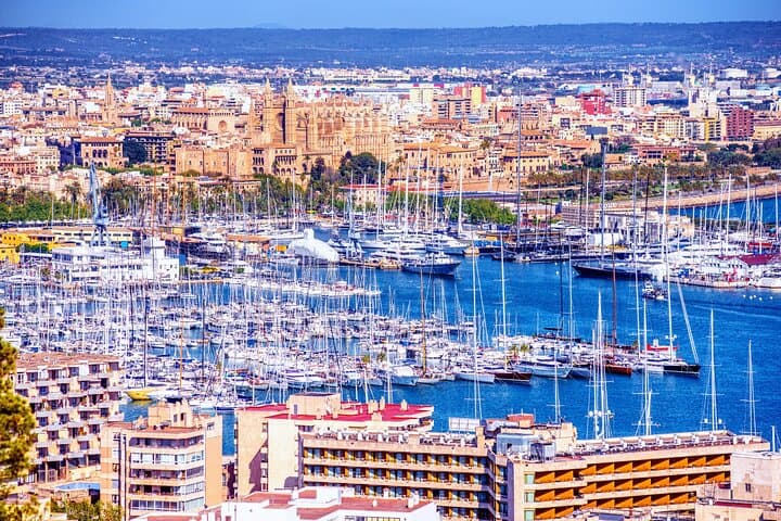 Palma de Mallorca Self-Guided Scavenger Hunt — Unlock the Old City on Foot