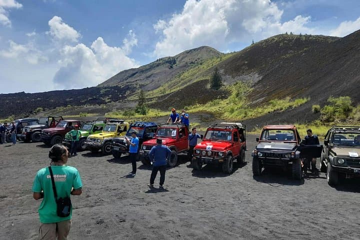 Mount Batur Sunrise Jeep Tour — Breakfast, Black Lava & Natural Hot Springs photo 2