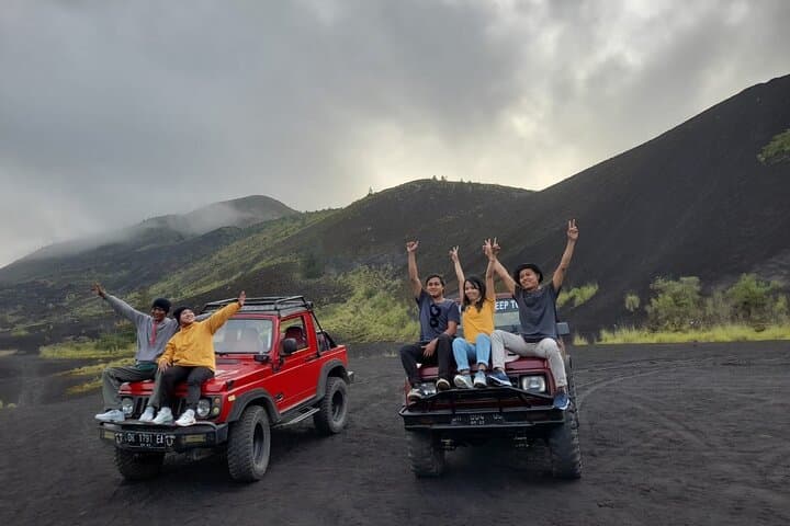 mount-batur-sunrise-jeep-tour-natural-hot-spring-bali photo 4