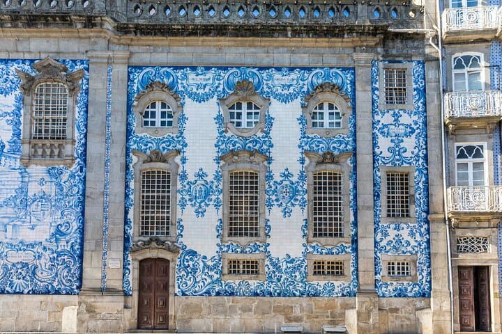 Self-Guided Scavenger Hunt in Porto: Interactive Walking Tour of the Ribeira photo 5
