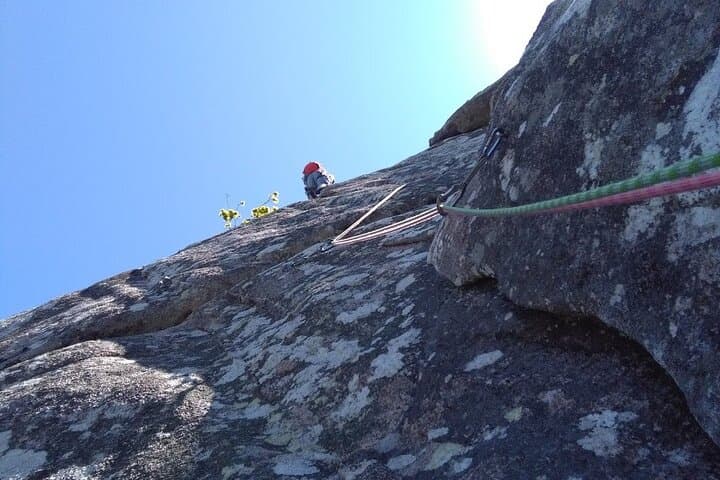 Rock Climbing at Penedo da Amizade — Sintra Day Climb with Views of Pena Palace photo 5