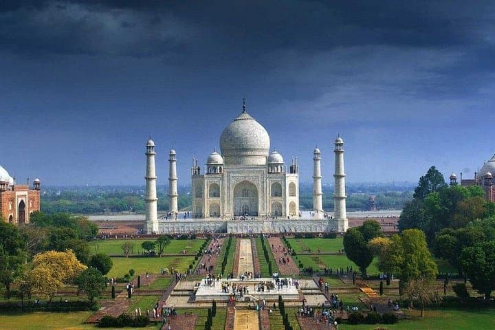 Sunrise to Sunset: Full-Day Taj Mahal, Agra Fort & Baby Taj Tour from Delhi