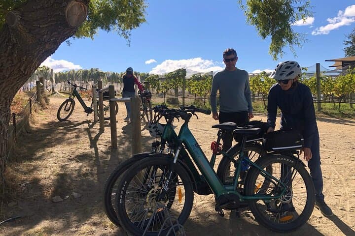E‑Bike Hawea River Track: 30km Easy Ride from Lake Hawea to Wanaka