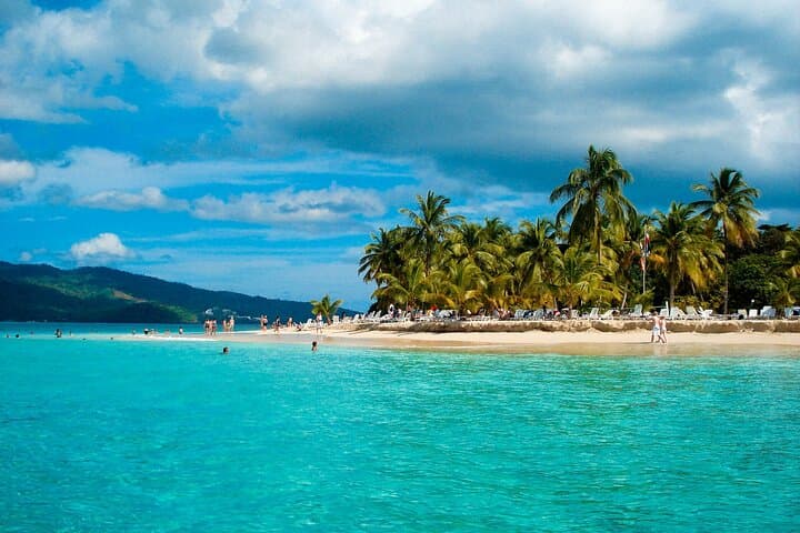 Cayo Levantado & Los Haitises Day Trip from Punta Cana — Montaña Redonda, Snorkel & Mangroves photo 2