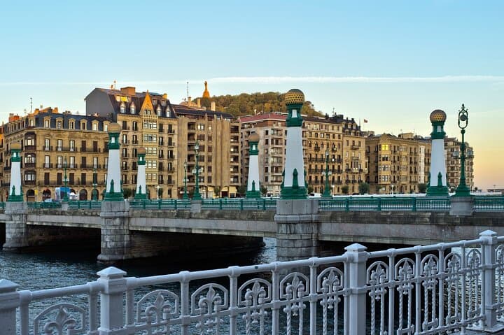 San Sebastián (Donostia) Self-Guided Scavenger Hunt — Explore the Old Town by Foot photo 6