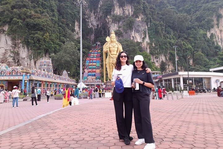Genting Highlands to KLIA: Private Transfer with Batu Caves Photo Stop photo 4