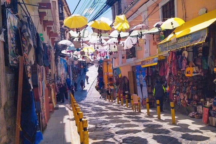 Private La Paz City Tour: Moon Valley & World-Record Cable Cars photo 6