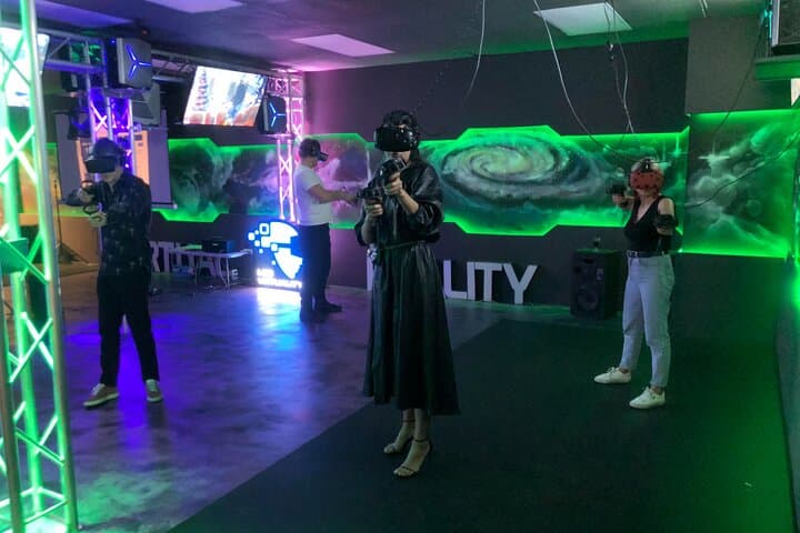 Immersive VR Gaming Experience in Los Angeles: A 1-Hour Dive into Alternate Realities photo 4