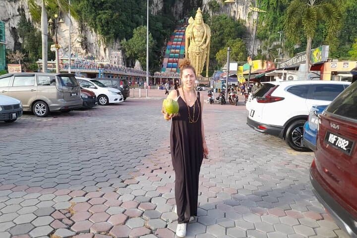 Private Transfer: Kuala Lumpur to Genting Highlands via Batu Caves photo 3
