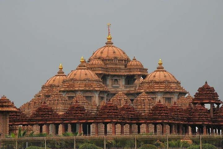 Akshardham Temple: Evening Fountain Show and Rickshaw Ride through Old Delhi photo 4