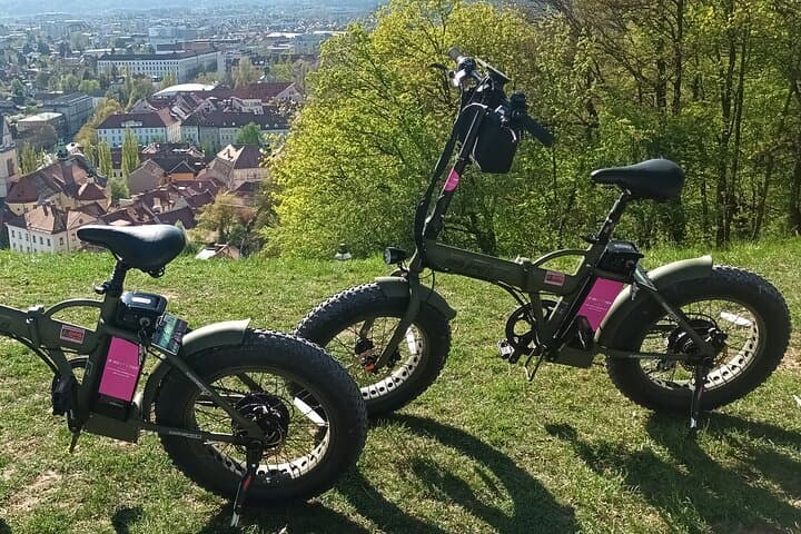 Electric Bike Rental in Ljubljana: Cruise Castle Views & Riverfront Routes photo 3