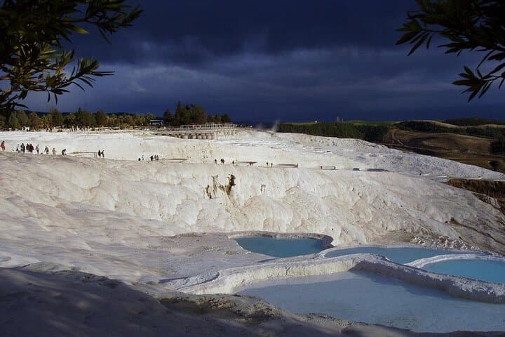 Pamukkale & Hierapolis Day Tour with Tandem Paragliding Over the Travertines