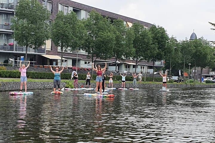 Alkmaar City SUP Tour: 1-hour Guided Paddle Through Historic Canals photo 2
