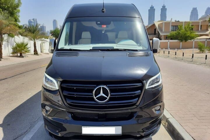 Private Chauffeur Service in Dubai: Luxury Car Hire with Professional Driver photo 2