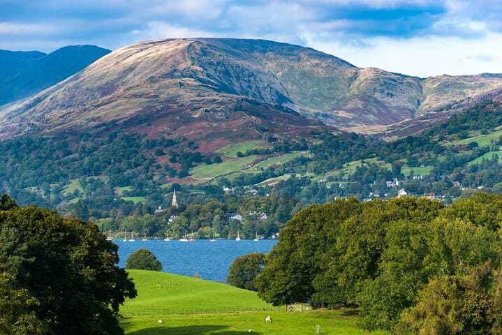 Full-Day Trip to Lake Windermere — Day Tour from Manchester