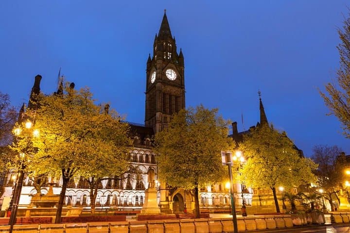 Manchester Haunt Quest: Solve the Mystery of the Pusher - Self-Guided Walking Game