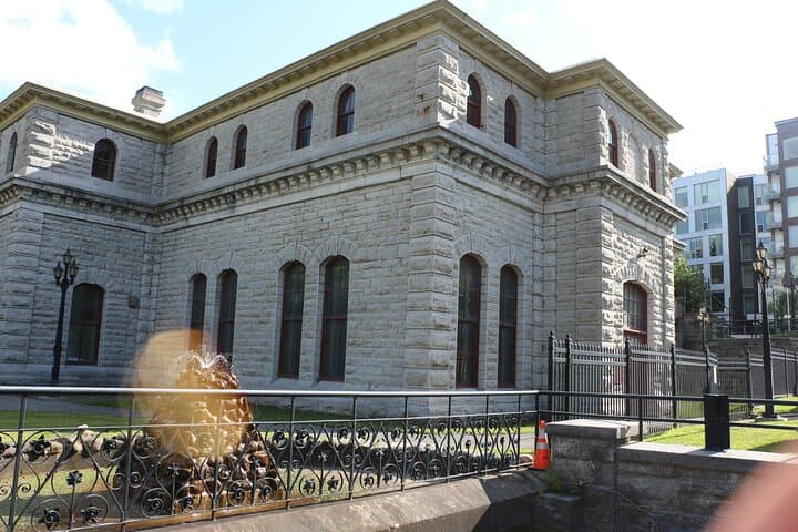 Ottawa Mystery Quest: Self-Guided Detective Walking Game Through Parliament Hill photo 3