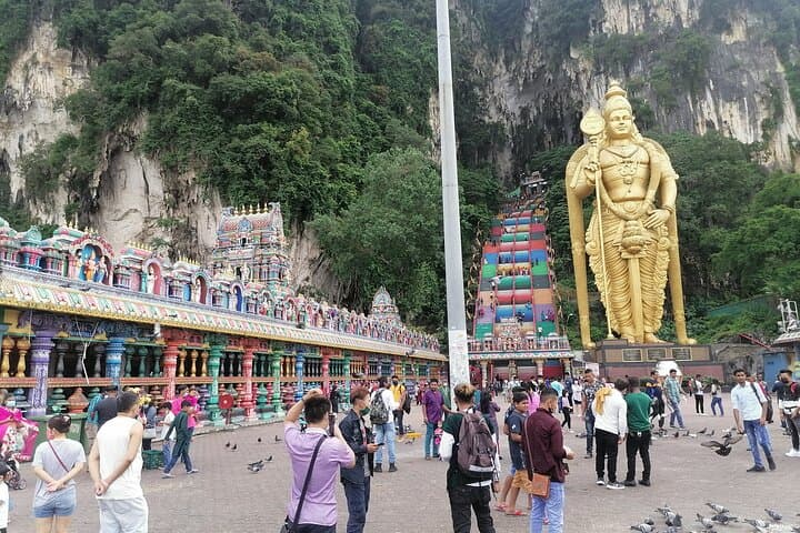 Batu Caves to Kuala Selangor Fireflies Tour with Seafood Dinner photo 6