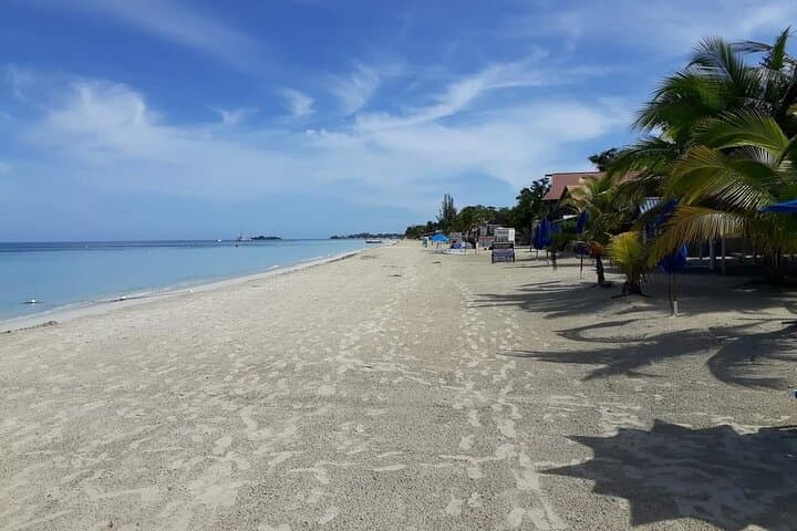 Discover Jamaica's Pristine Paradise: Negril's 7 Mile Beach and Rick’s Cafe photo 5