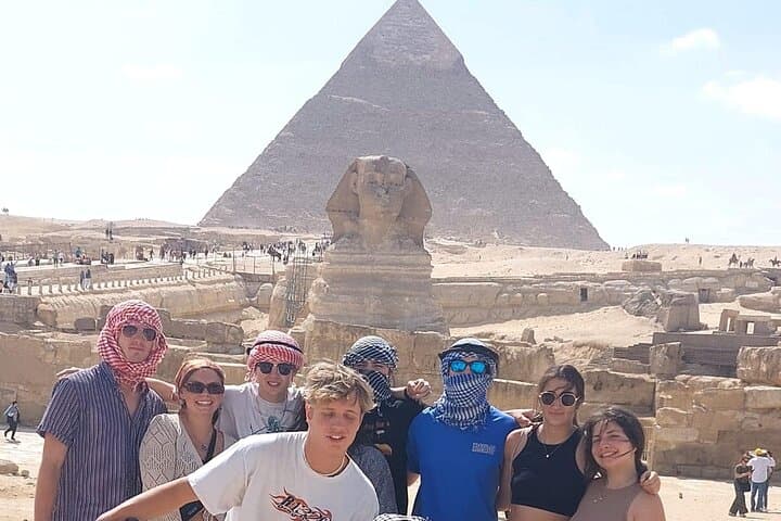 Giza Pyramids, Sphinx & Egyptian Museum: Private Full-Day Tour with Optional Camel Ride