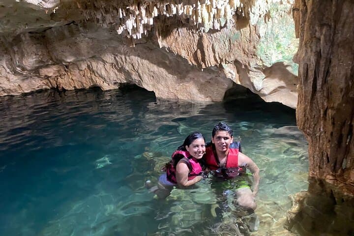 Aké Ruins and Homún Cenotes: Full-Day Tour from Mérida