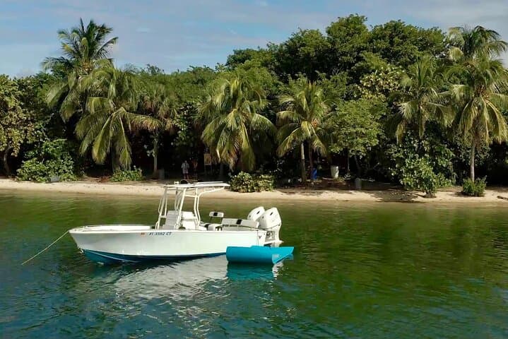 Biscayne Bay Full-Day Boat Charter on the Formula Thunderbird photo 3