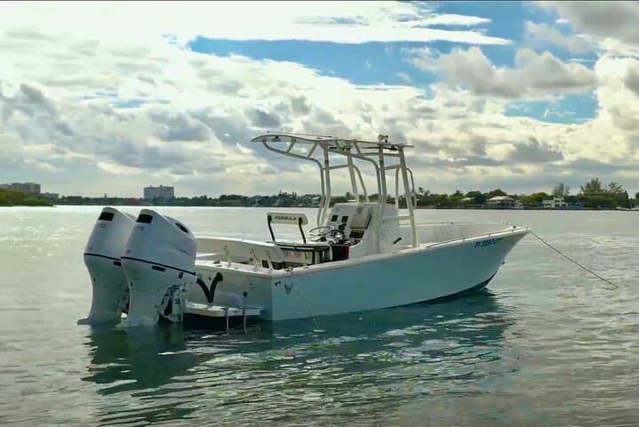 Half-Day Miami Biscayne Bay Charter: Mansions, Sandbar & Raccoon Island photo 4