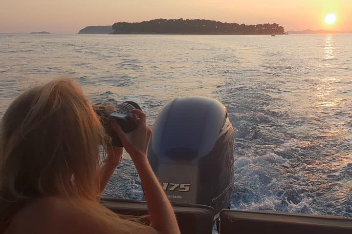 Sunset Speedboat Cruise Along Dubrovnik City Walls and Lokrum photo 3