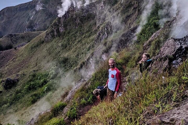 Three-Volcano Hike Bali: Batur, Agung & Ijen in 6 Days photo 4