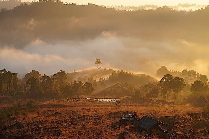 Three-Volcano Hike Bali: Batur, Agung & Ijen in 6 Days photo 2