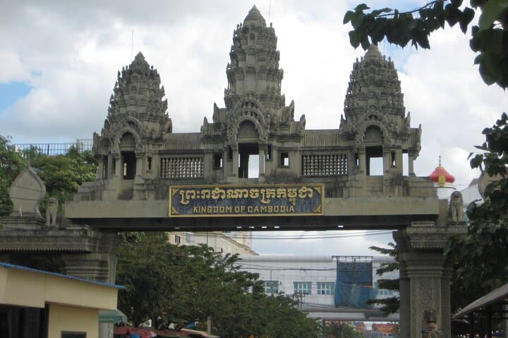 10-Day Bangkok & Siem Reap: Temples, Floating Markets and Tonle Sap