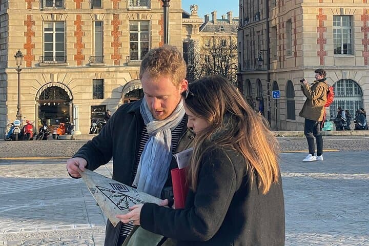 Ile de la Cité Escape Game — Nicolas Flamel's Stone Walking Treasure Hunt in Paris photo 2