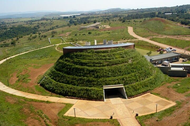 Cradle of Humankind: Sterkfontein Caves & Maropeng Tour photo 5