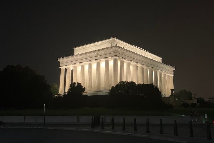 Moonlight Monuments: Private 3-Hour Night Tour of Washington DC photo 3
