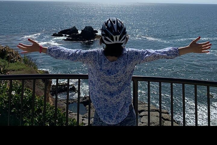 Hidden Streets of Laguna Beach: Coastal Electric Bike Tour & North Laguna Tree Streets photo 3