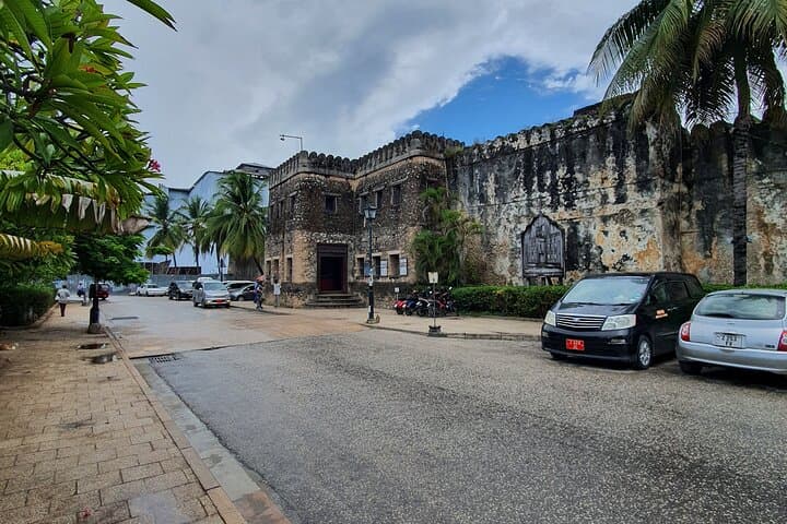 Private Stone Town Walking Tour — Explore Zanzibar’s Doors, Fort and Slave Market photo 2