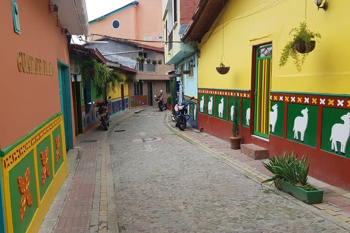 Climb El Peñol and Explore Guatapé: Private Day Tour from Medellín photo 4