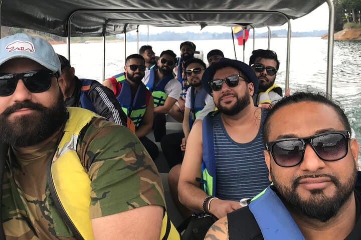 Climb El Peñón de Guatapé — Full-Day Guatapé Tour with Waterfalls photo 4