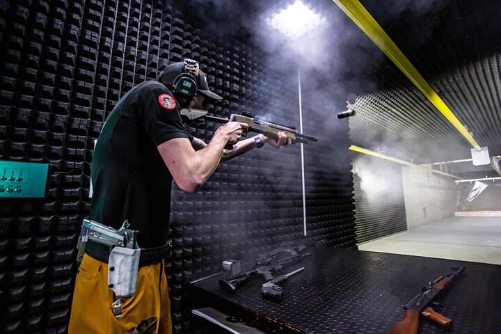 Prague All-Inclusive Shooting Experience: Private Range, Transport & Snacks photo 2