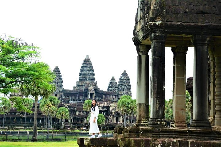 Five-Day Private Cambodia Journey: Angkor Temples to Phnom Penh History