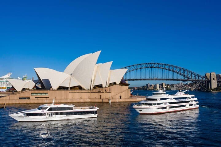 sydney-harbour-sightseeing-cruise-opera-house-harbour-bridge photo 3