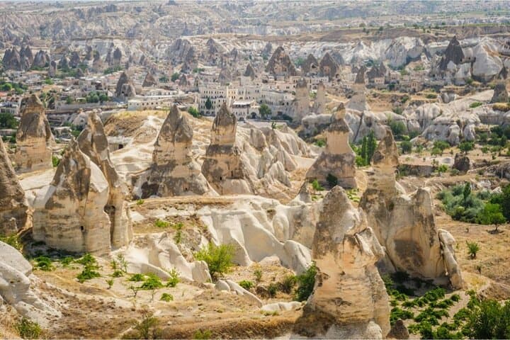 Outdoor Yoga in Zemi Valley, Cappadocia: Morning Flow Among Fairy Chimneys photo 4