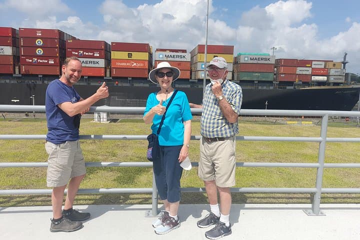 Panama Canal & San Lorenzo Fort Day Trip — Gatun Locks to Agua Clara photo 4